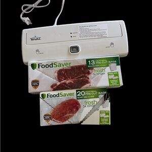 Rival Vacuum Sealer with FoodSaver Bags